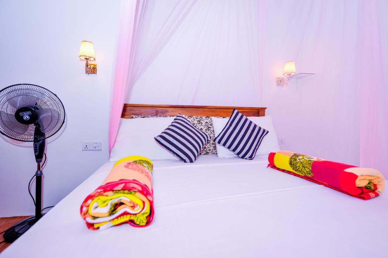 Astral Zone Cottage Ella Bagian luar foto